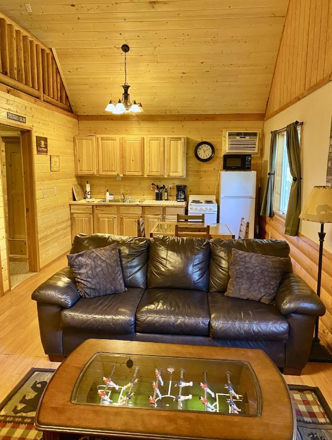 Summit Mountain Lodge And Steakhouse East Glacier Park Village Exteriér fotografie