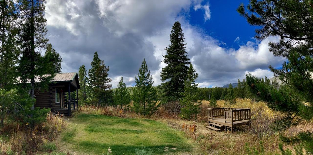 Summit Mountain Lodge And Steakhouse East Glacier Park Village Exteriér fotografie