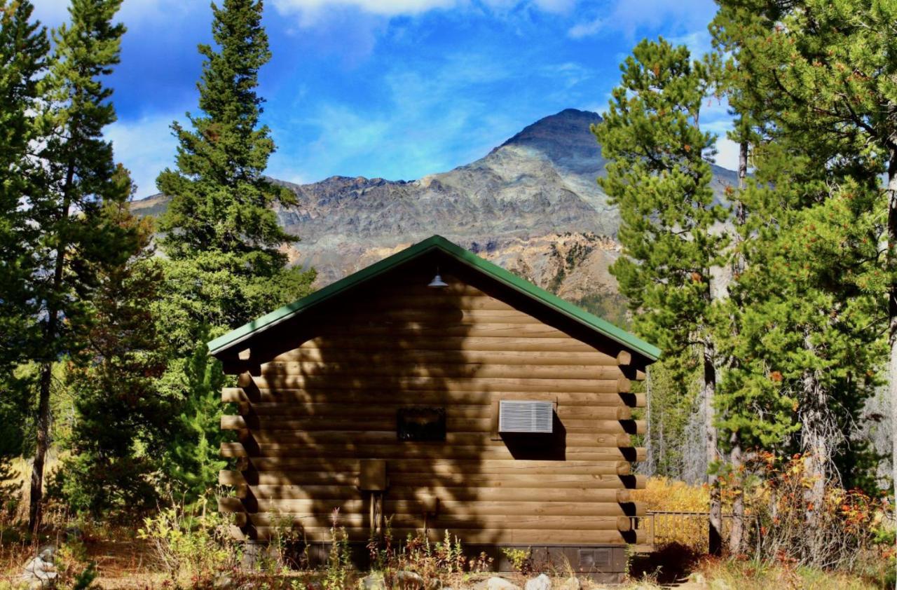 Summit Mountain Lodge And Steakhouse East Glacier Park Village Exteriér fotografie