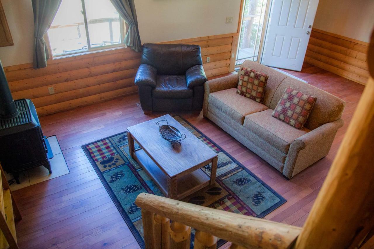Summit Mountain Lodge And Steakhouse East Glacier Park Village Exteriér fotografie